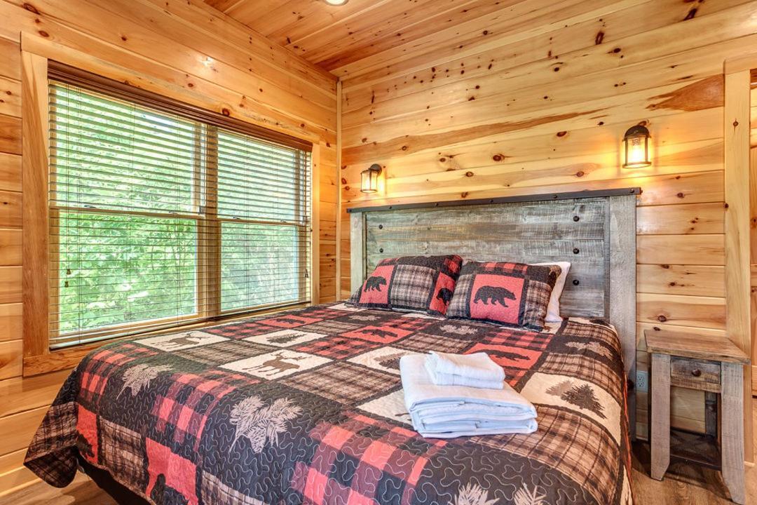 Gatlinburg Cabin With Private Hot Tub By Staycating Zewnętrze zdjęcie