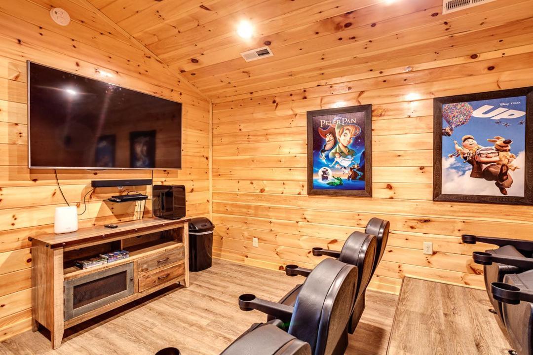 Gatlinburg Cabin With Private Hot Tub By Staycating Zewnętrze zdjęcie