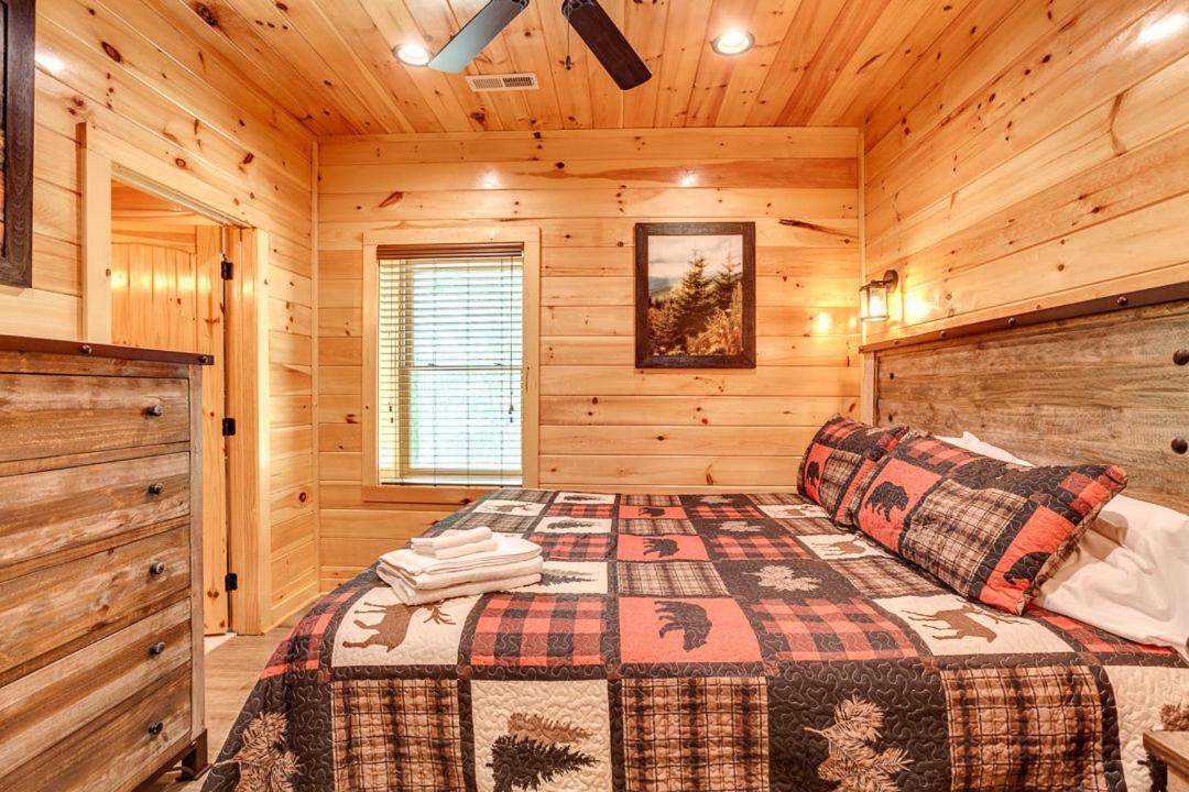 Gatlinburg Cabin With Private Hot Tub By Staycating Zewnętrze zdjęcie