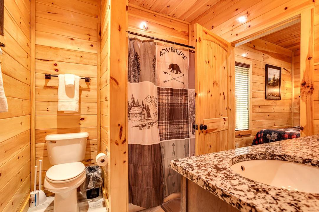 Gatlinburg Cabin With Private Hot Tub By Staycating Zewnętrze zdjęcie